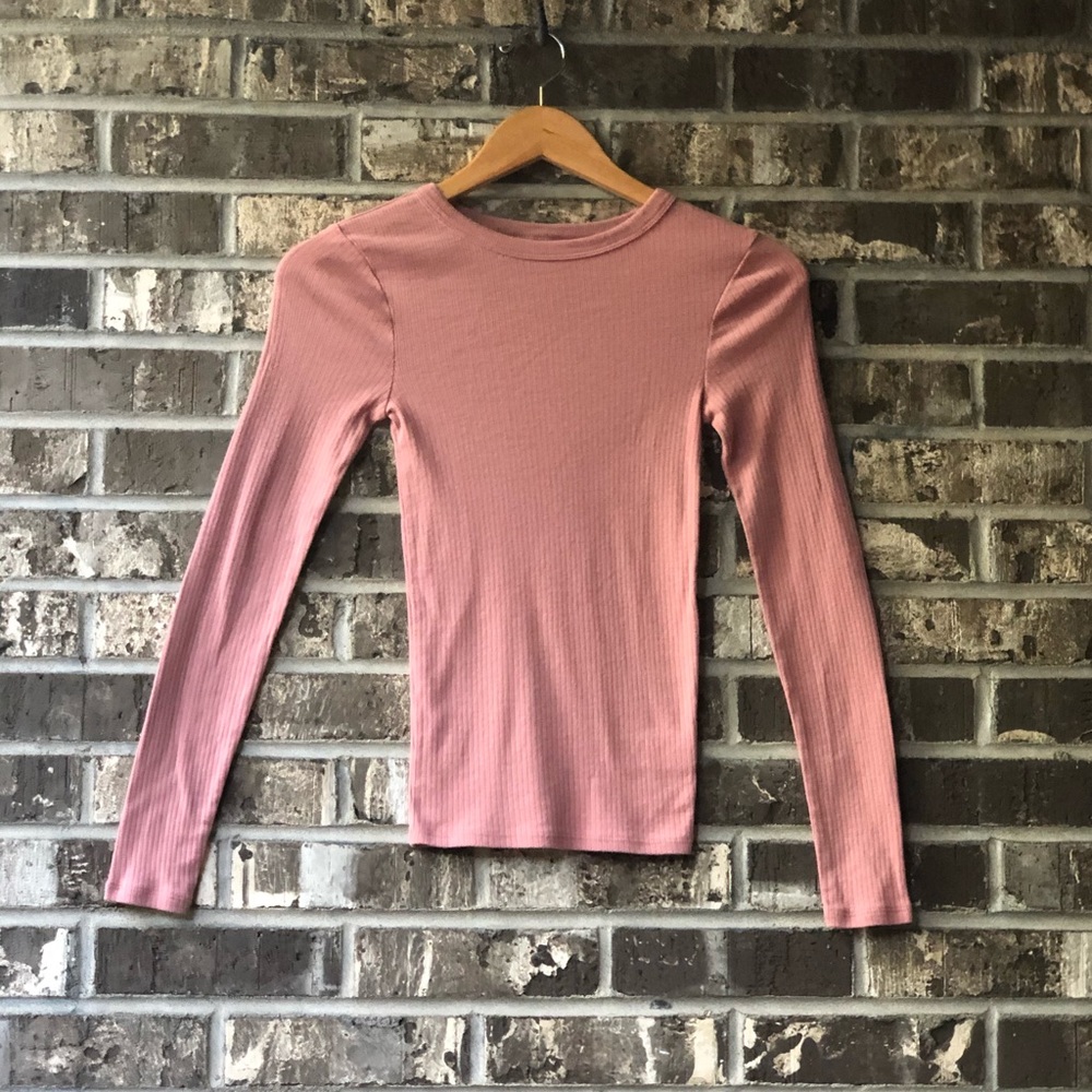 Super cute Mauve tight long sleeve!